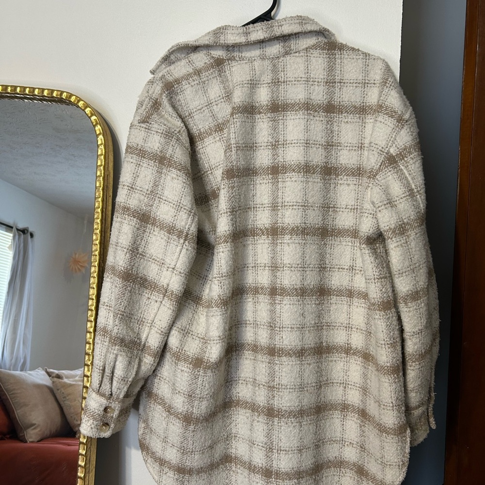 H & M Neutral Plaid Shacket - Picture 6 of 6